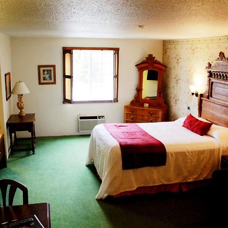 Auld Holland Inn Oak Harbor Room photo