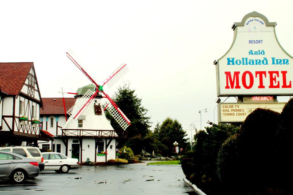 Auld Holland Inn Oak Harbor Exterior photo